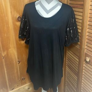 NWT G&E black sequin sleeve top 2X